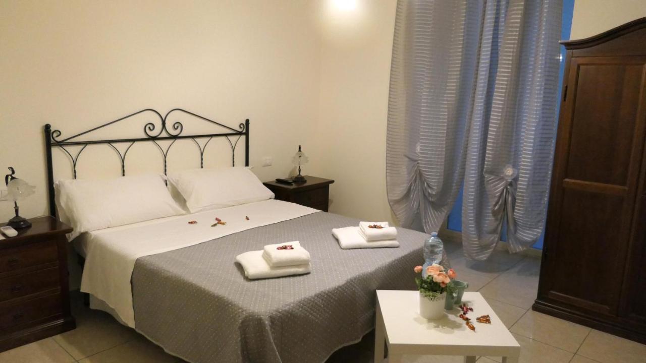 B&B Dimora Cirillo Nápoles Exterior foto