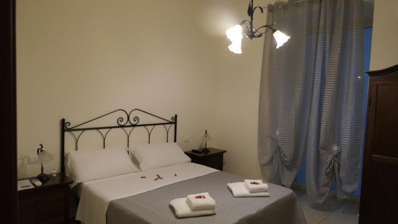 B&B Dimora Cirillo Nápoles Exterior foto